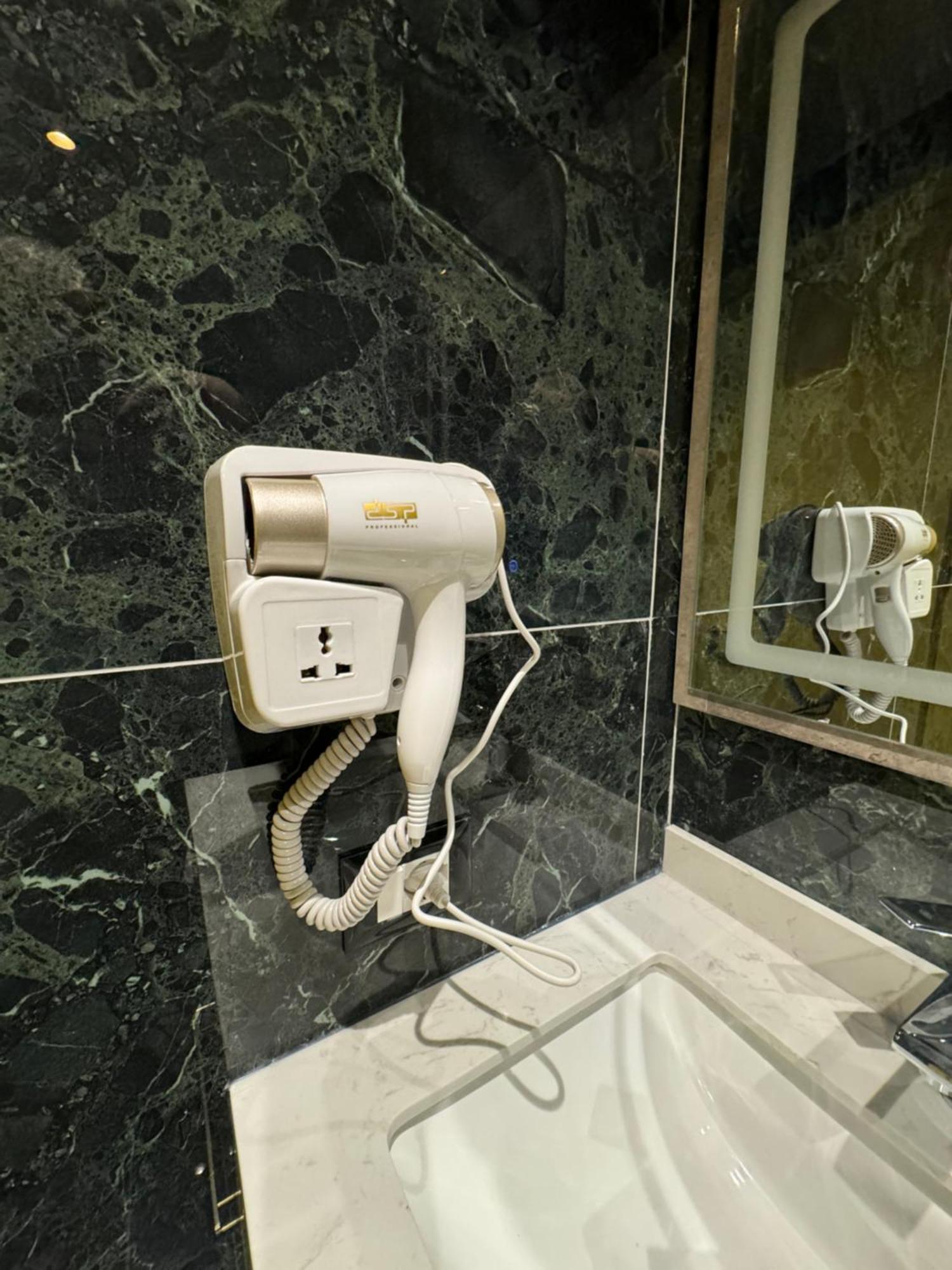 Hotel Gjika Tiranë Eksteriør bilde
